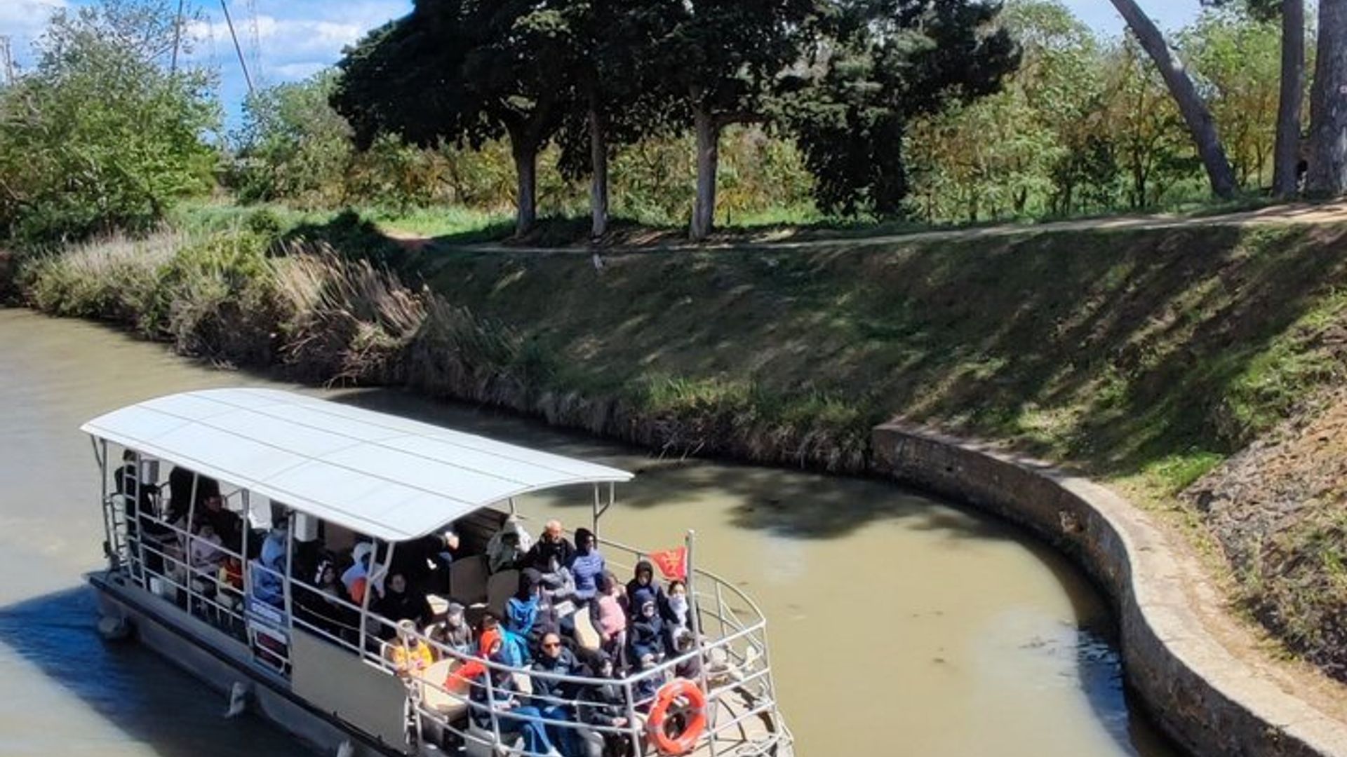 Commented cruise on the Canal du Midi to Vias-Plage