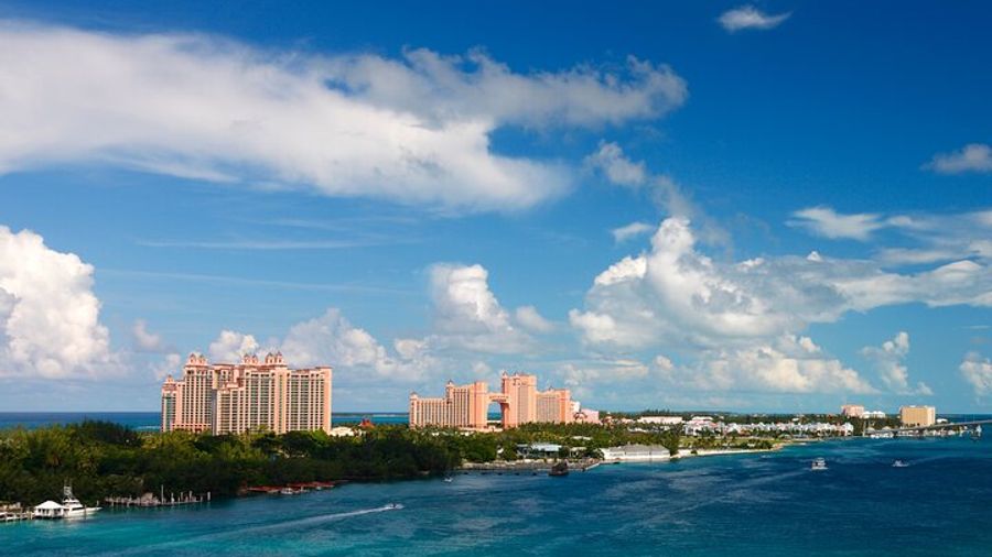 Bahamas: Nassau and Rose Island Half-Day Guided Boat Tour