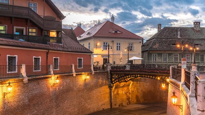 Discover Transylvania: Peles, Bran, Sighisoara in a 2-Day Journey