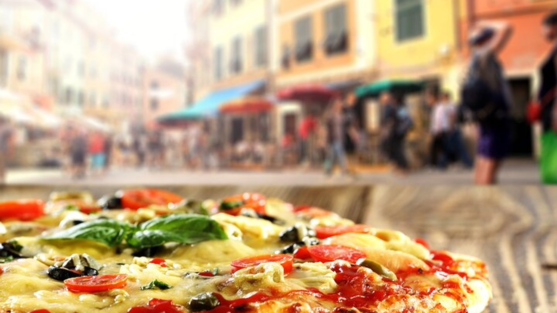 Traditional Italian Food and Venice Old Town Private Tour