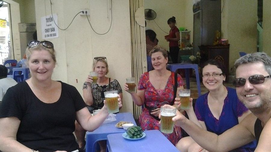 Hanoi Food & Train Street Tour