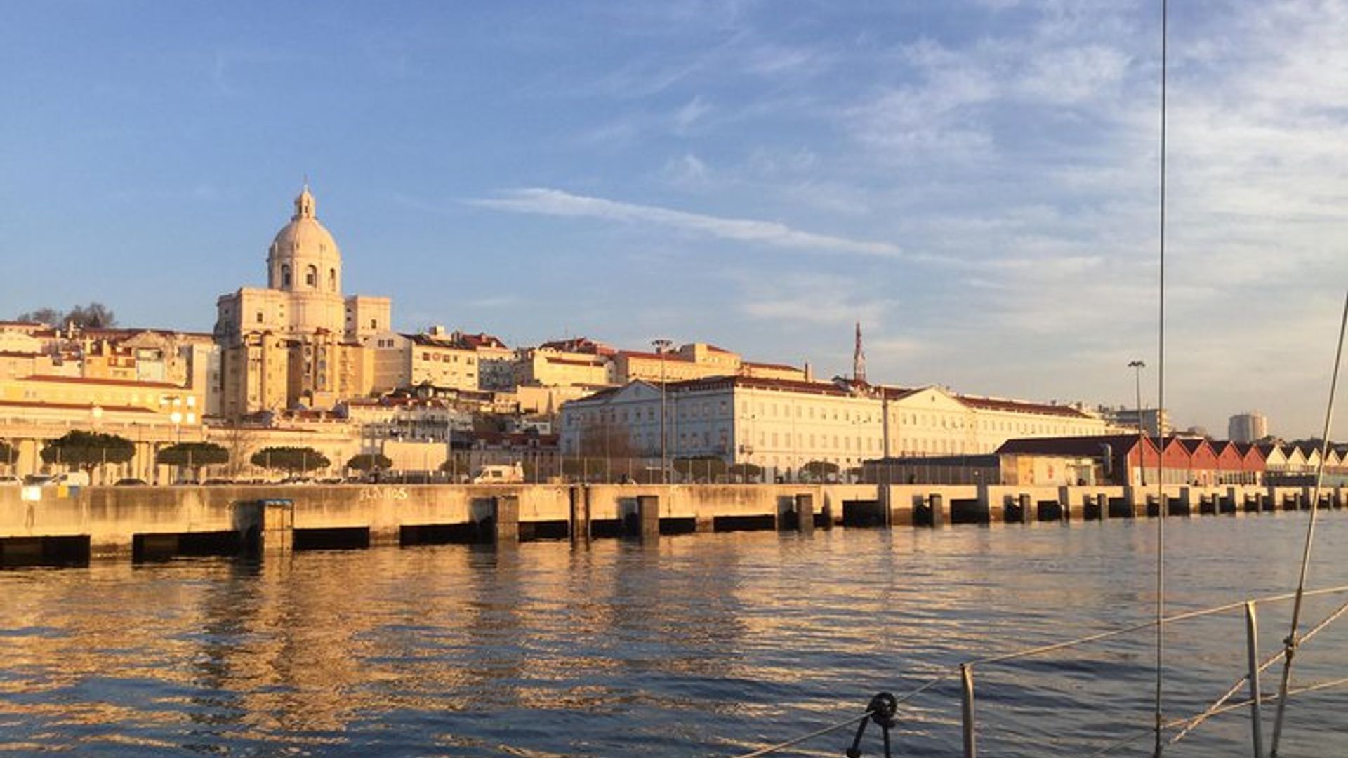 Lisbon Private Sightseeing Sailing Experience image 3