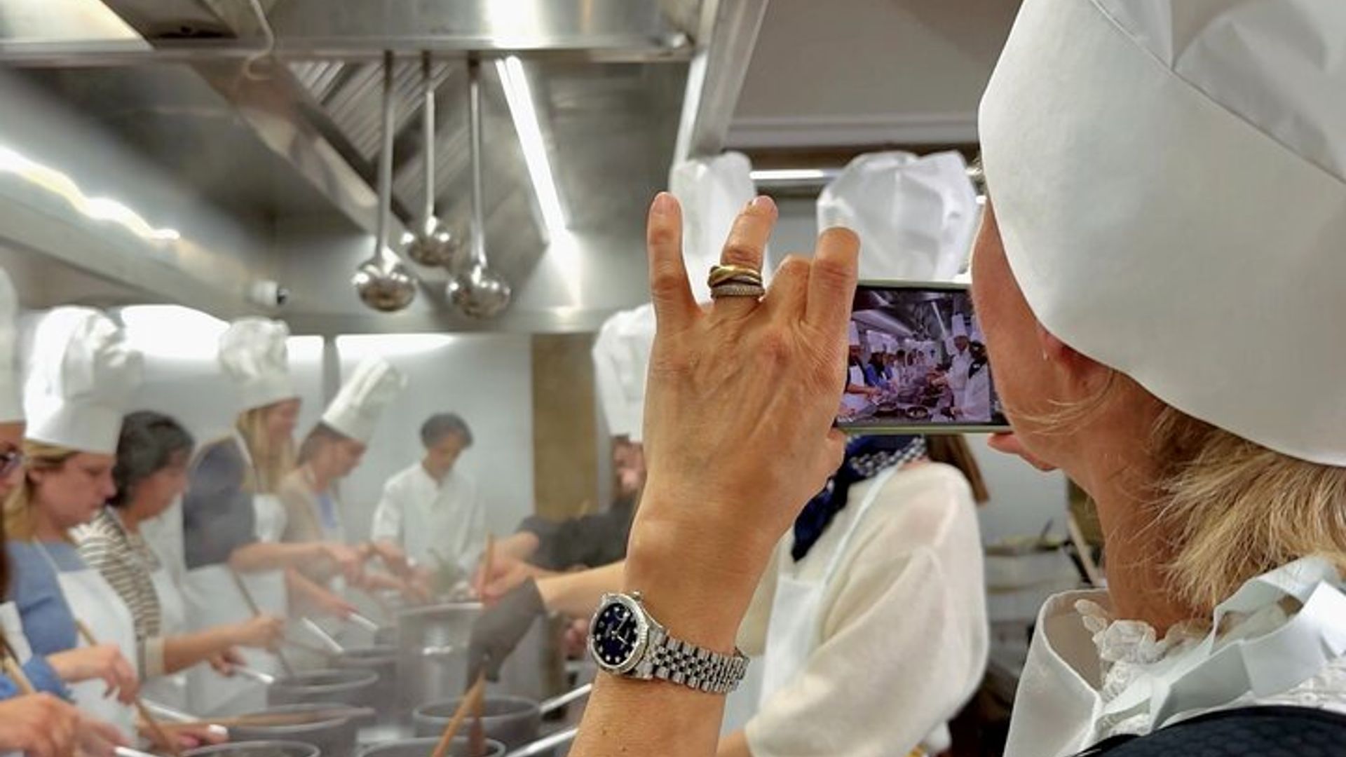 Sienne : Cours de cuisine de pâtes et de tiramisu en petit groupe avec vin