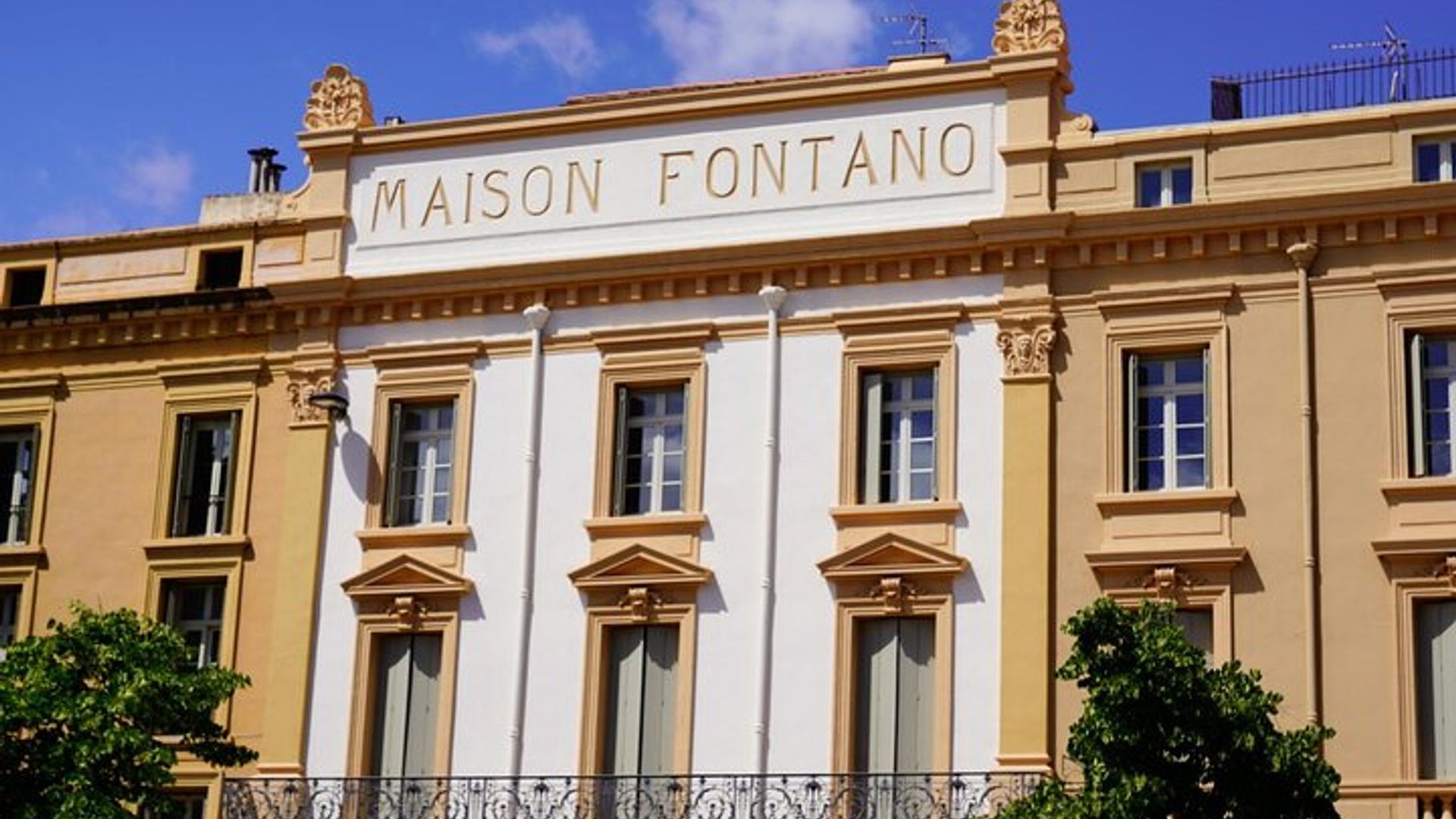 Explore Perpignan in 60 minutes with a Local