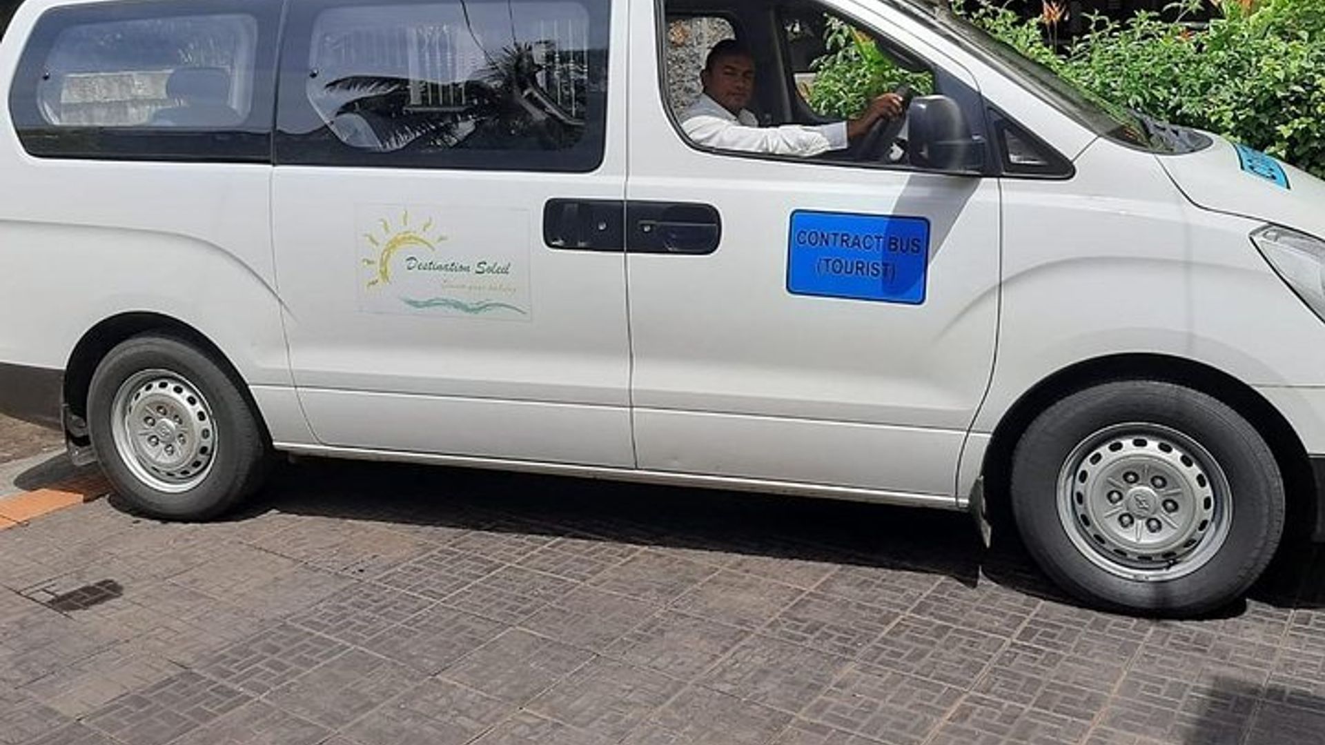 Luxury Minivan for Airport transfers in Mauritius