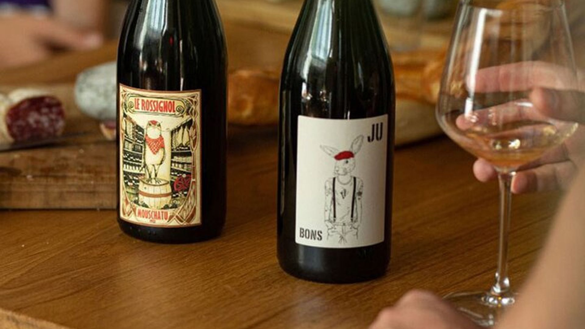 Paris Pere Lachaise Private Wine Tasting Experience and Snacks