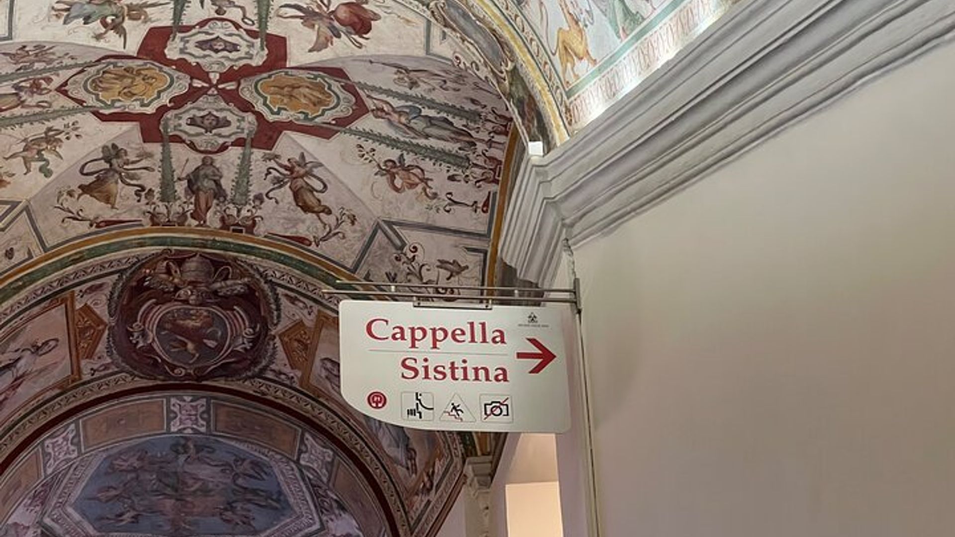 Vatican Museums & Sistine Chapel Skip-the-Line Tour