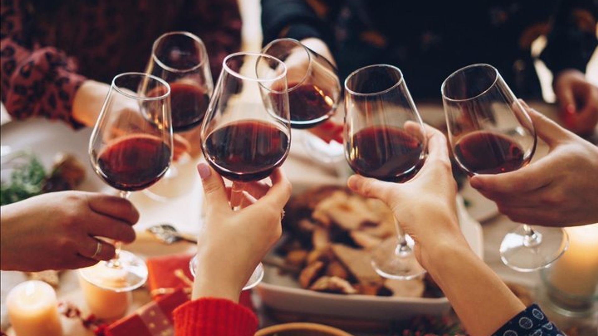 Paris Private Culture Tour With Cheese and Wine