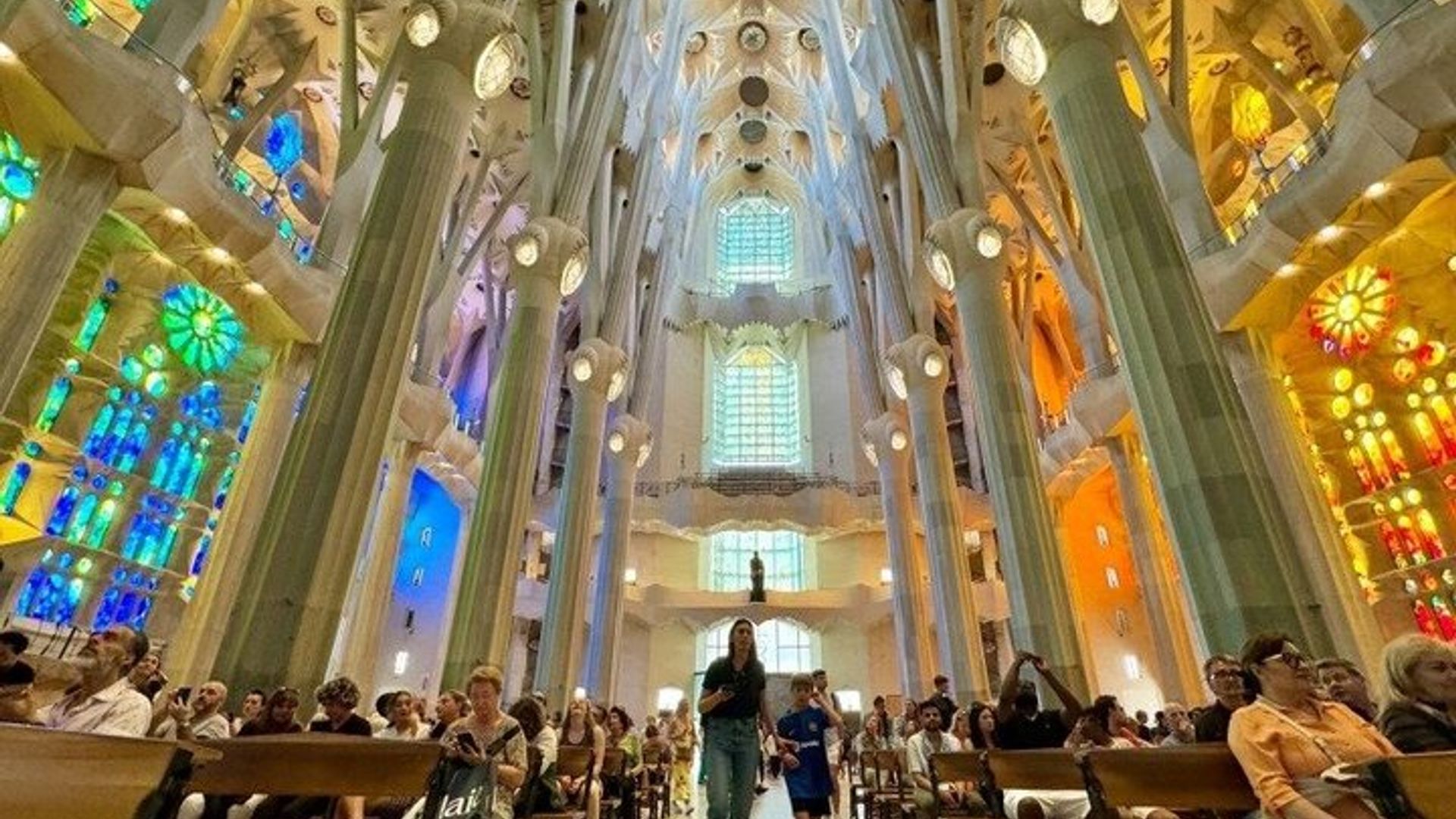 Sagrada Família Semi Private Tour with Fast Entry