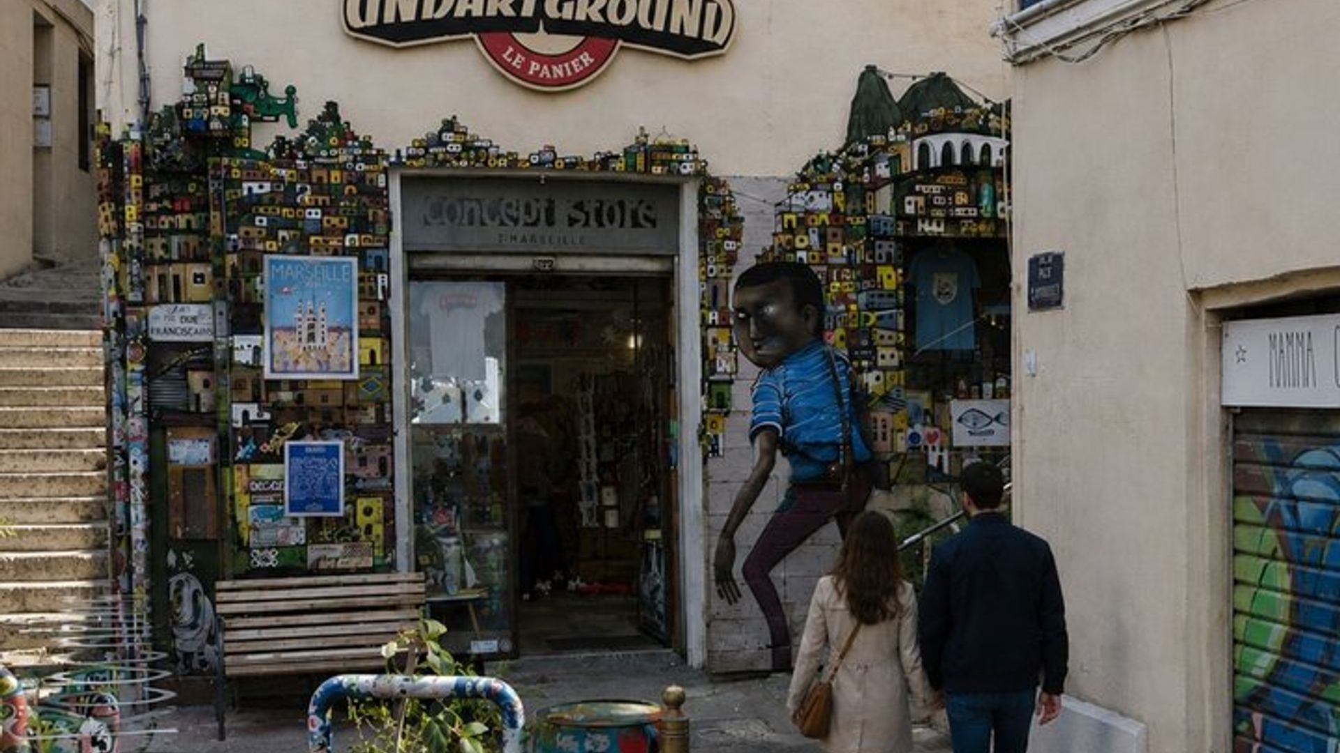 Marseille Scavenger Hunt & Highlights Self-Guided Walking Tour