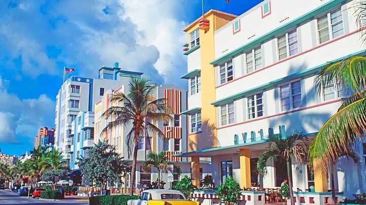Miami Beach Art Deco Historic District Walking Tour