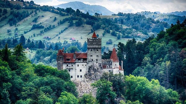 Bucharest to Transylvania with Dracula's Castle Group Day Tour