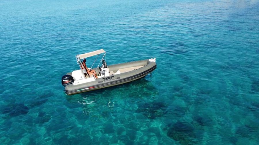 Inflatable boats and boats to discover the Coast of the Gods