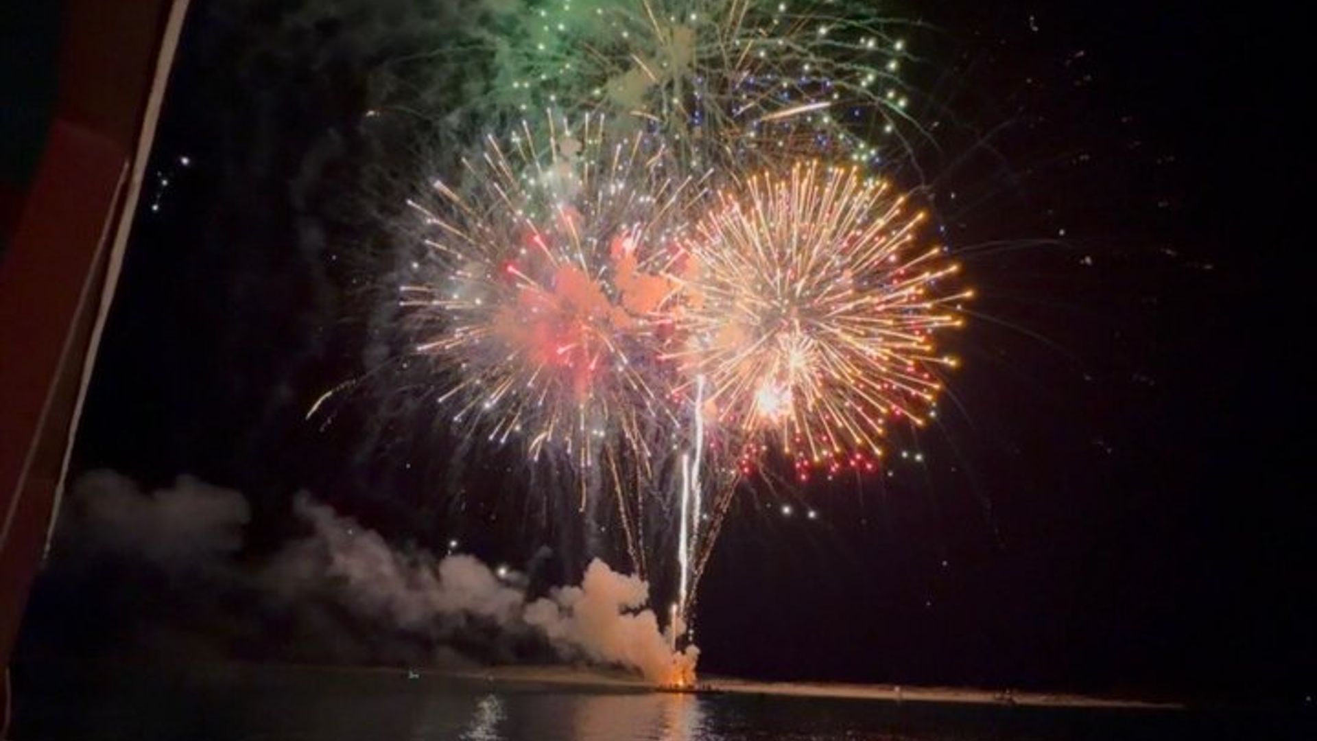 Crucero por los fuegos artificiales Hydrojet Destin Harbour