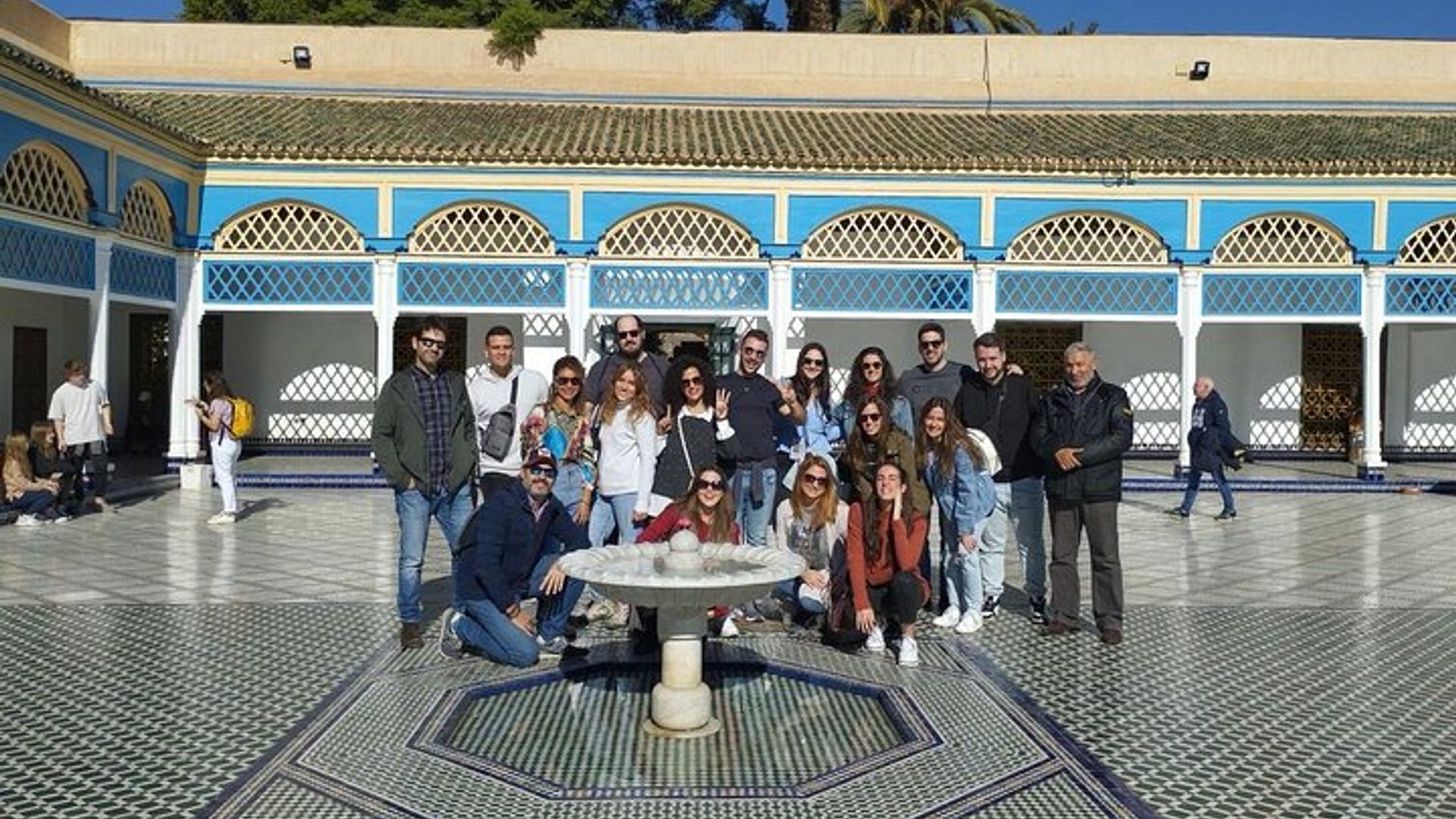 Monumentos Kesh zocos y jardín