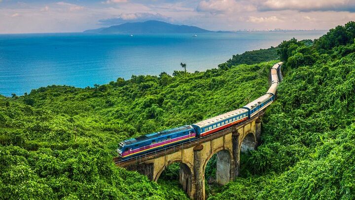 Hue Citadel and Hai Van Pass by Train Small-Group Tour