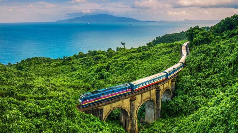 Hue Citadel and Hai Van Pass by Train Small-Group Tour