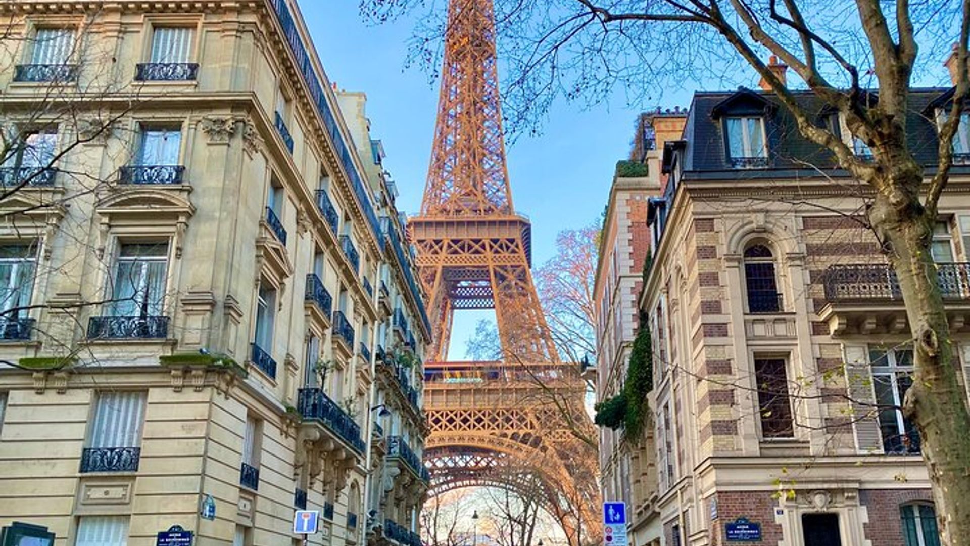 Private Tour: Eiffel Tower Summit PreBooked Tickets by Lift