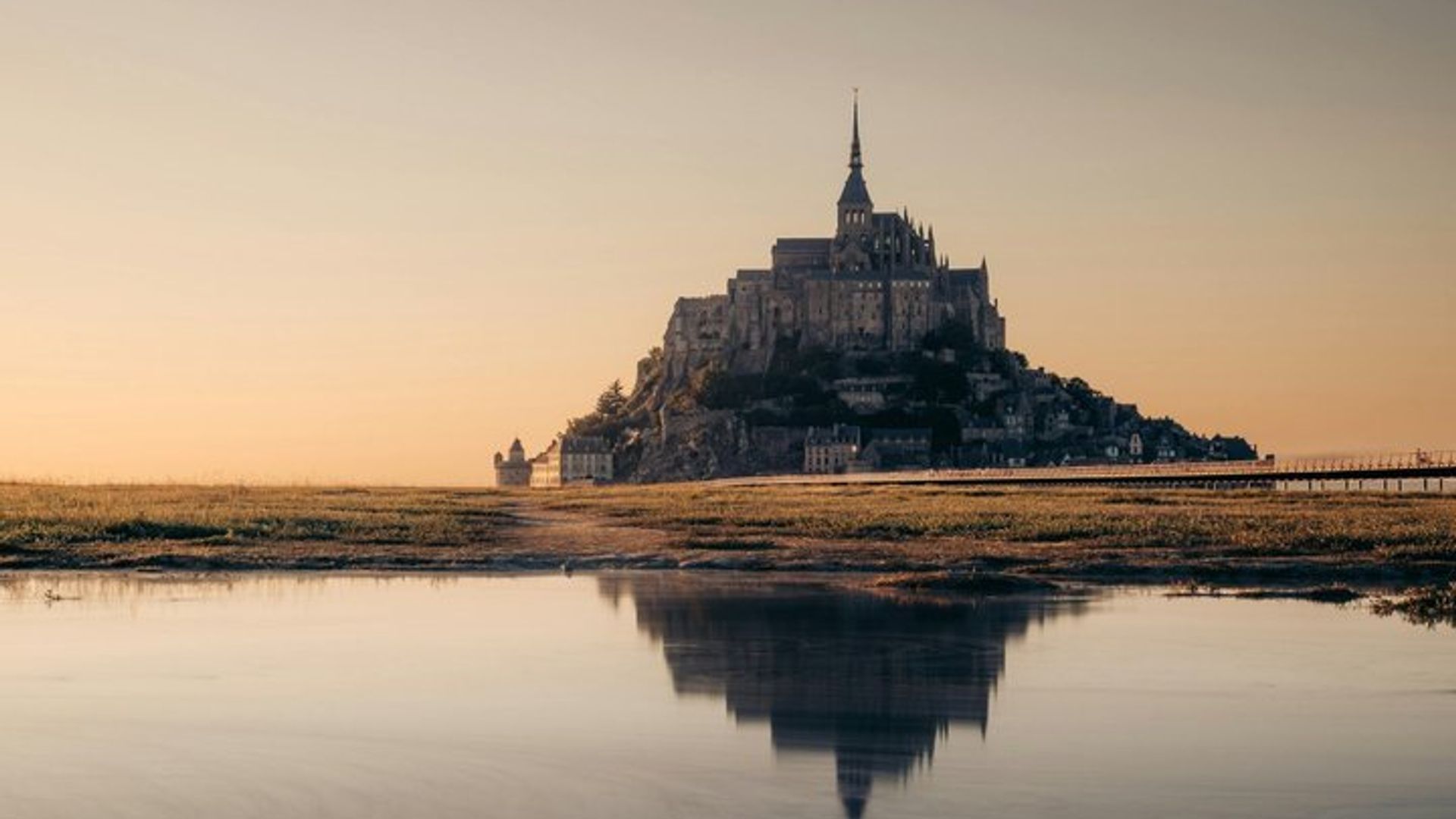 TOP Mont Saint-Michel : Visite guidée privée avec votre mobile