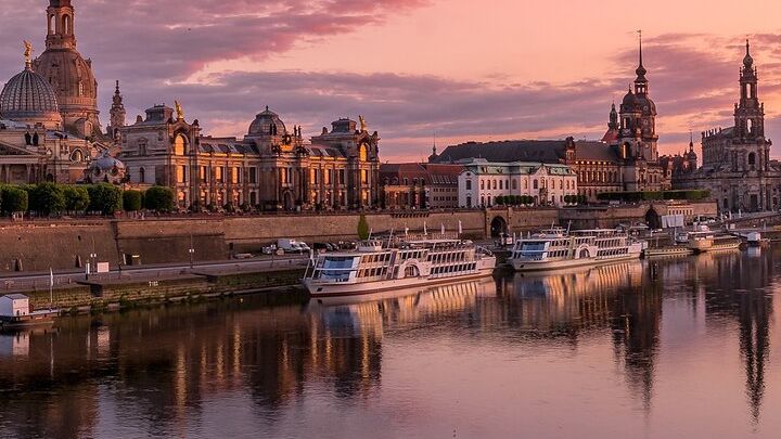 90-Minute Double-Decker Bus Tour in German, Dresden