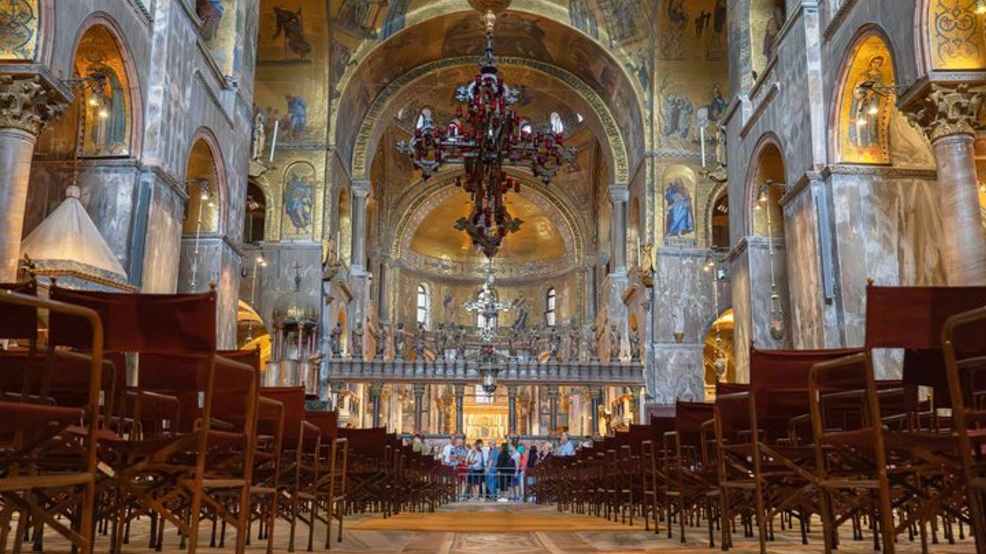 Venice Tour With Doge's Palace, St. Mark's and Gondola Ride