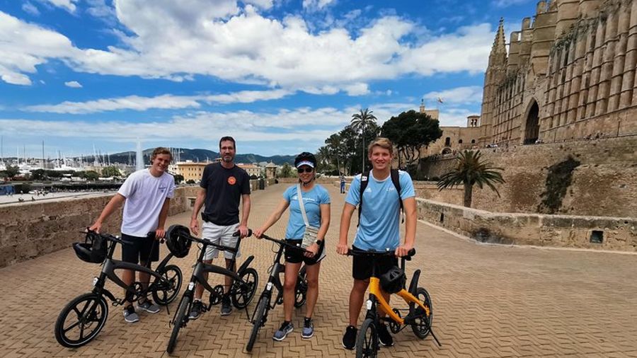 Palma de Mallorca Guided E-Bike History Tour