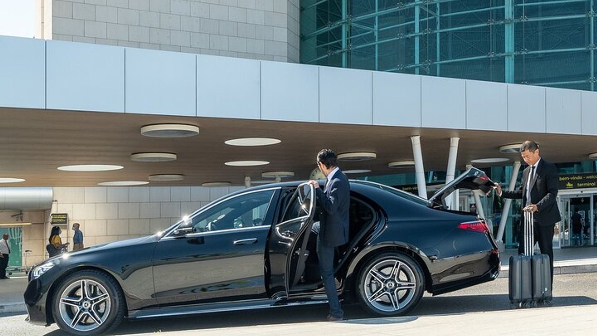 Airport Private Transfer to/from Lisbon