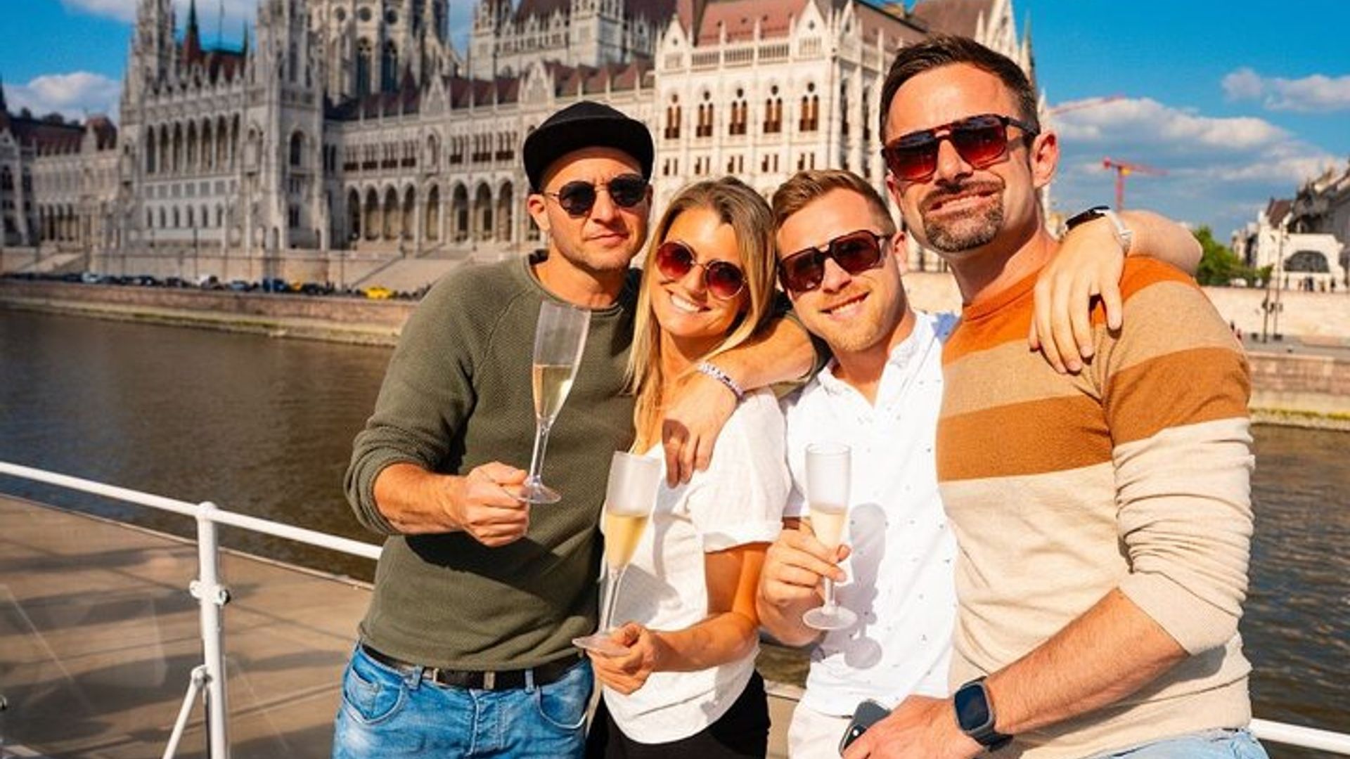 Budapeste: Cruzeiro ao pôr do sol no Danúbio com Prosecco