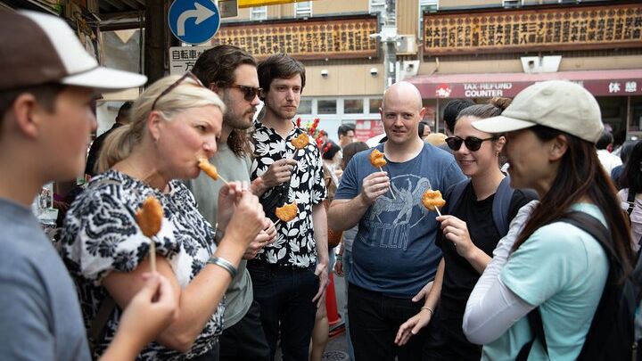 Tokyo Tsukiji Fish Market Small-Group Food Tour