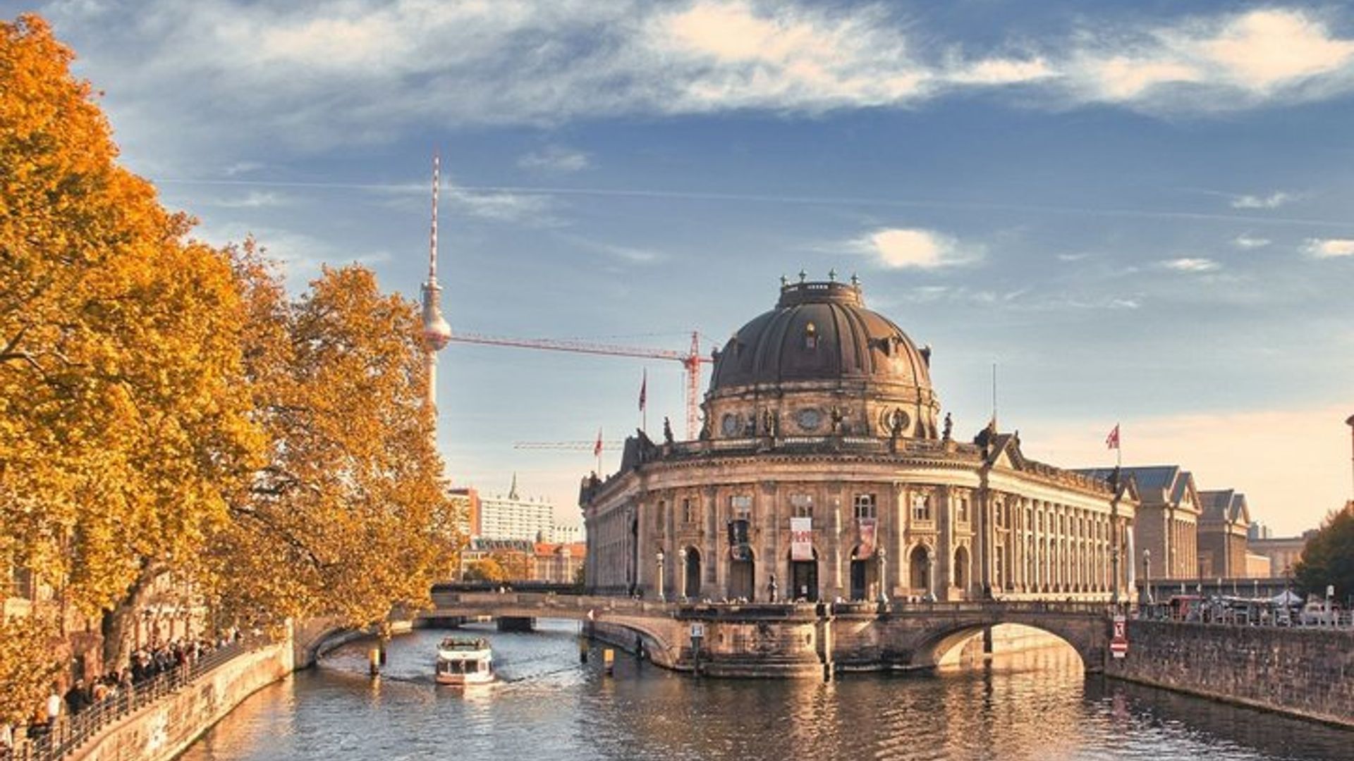 Berlin Museum Island Ticket and City Sights Digital Tour