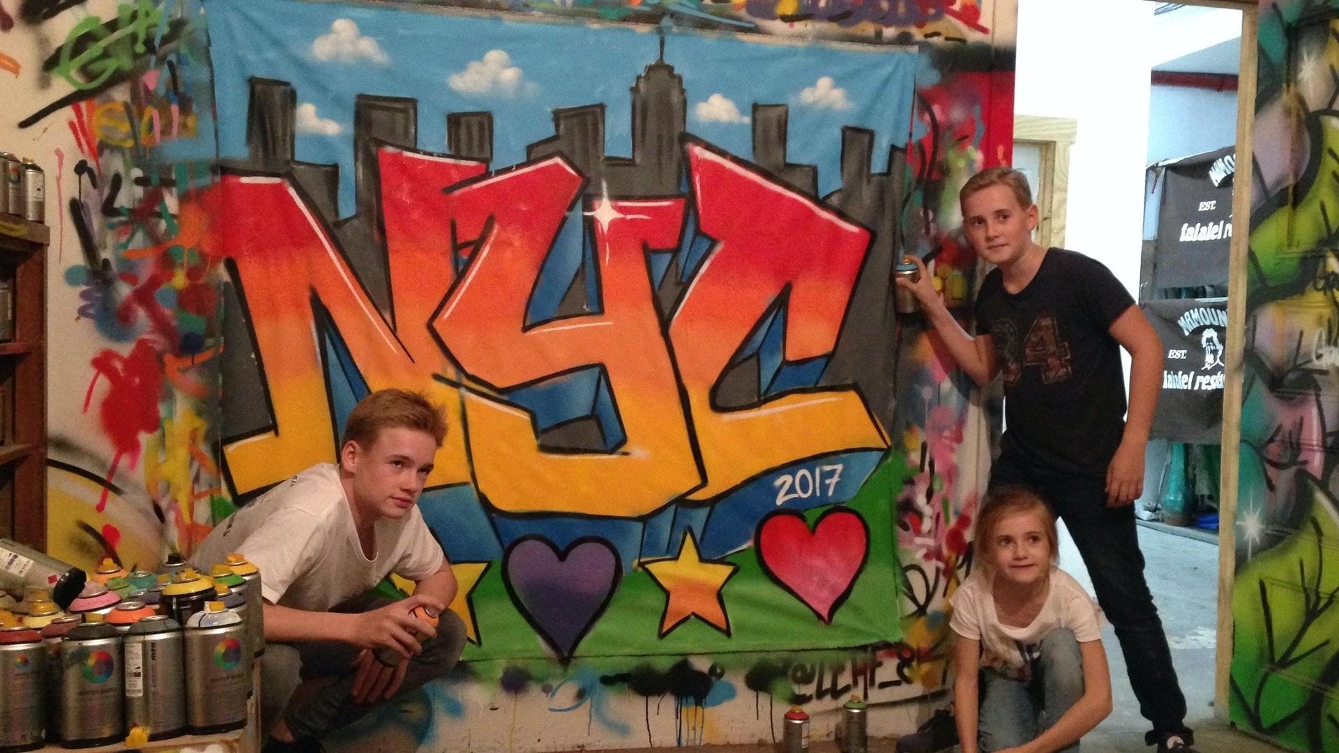 Brooklyn group graffiti workshop in NYC
