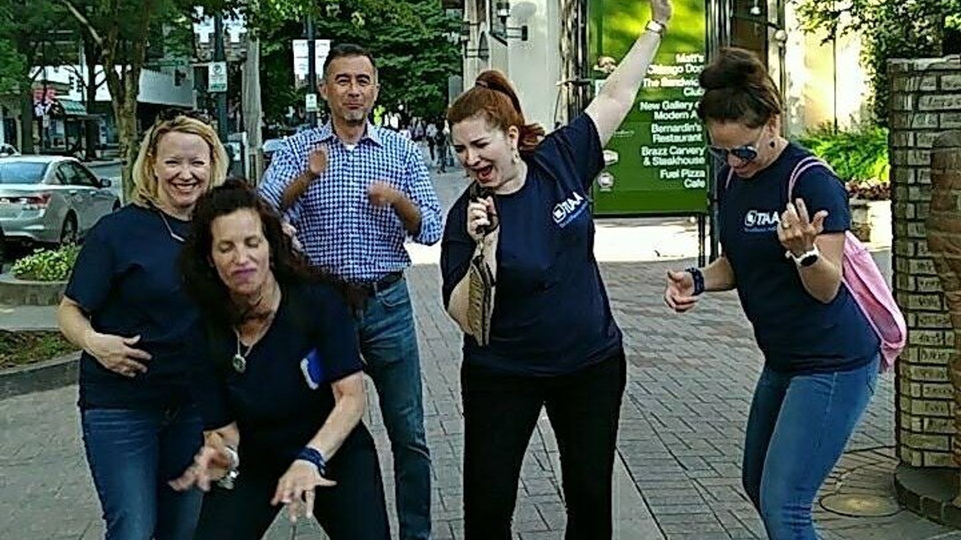 Adventurous Scavenger Hunt in Newark by Zombie Scavengers