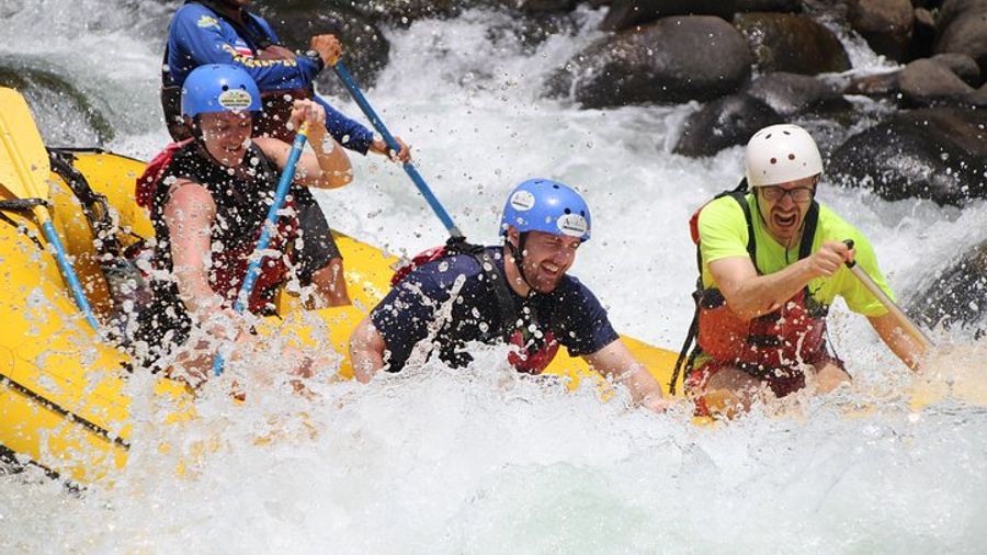Sarapiqui River Class III-IV White-Water Rafting Tour