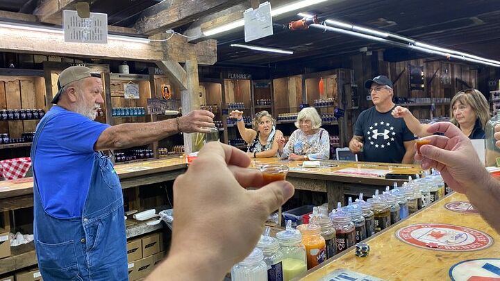 Pigeon Forge Wine, Whiskey, and Moonshine Tour
