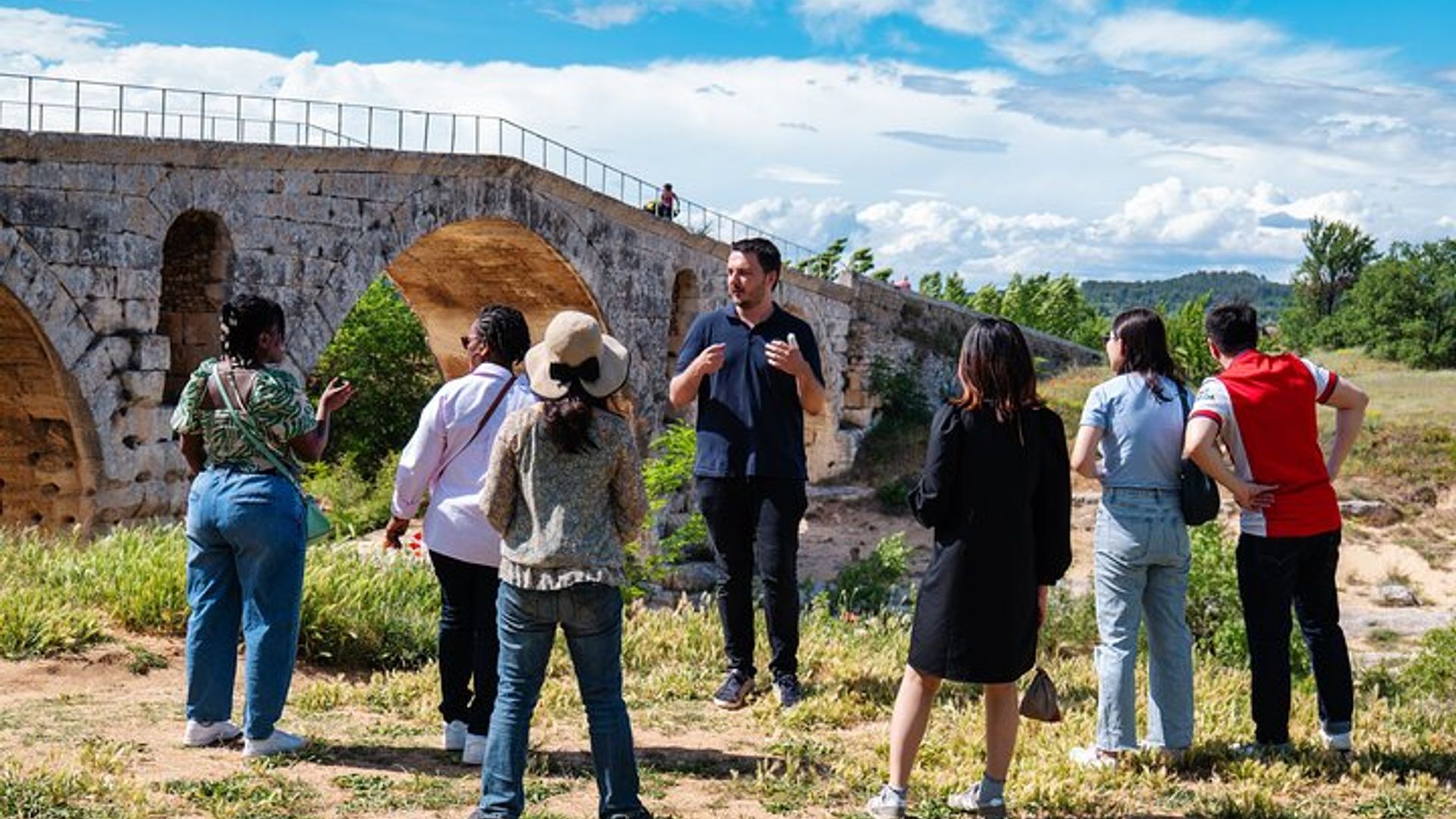 Excursión en grupo pequeño a Luberon, Gordes y Rosellón desde Aviñón