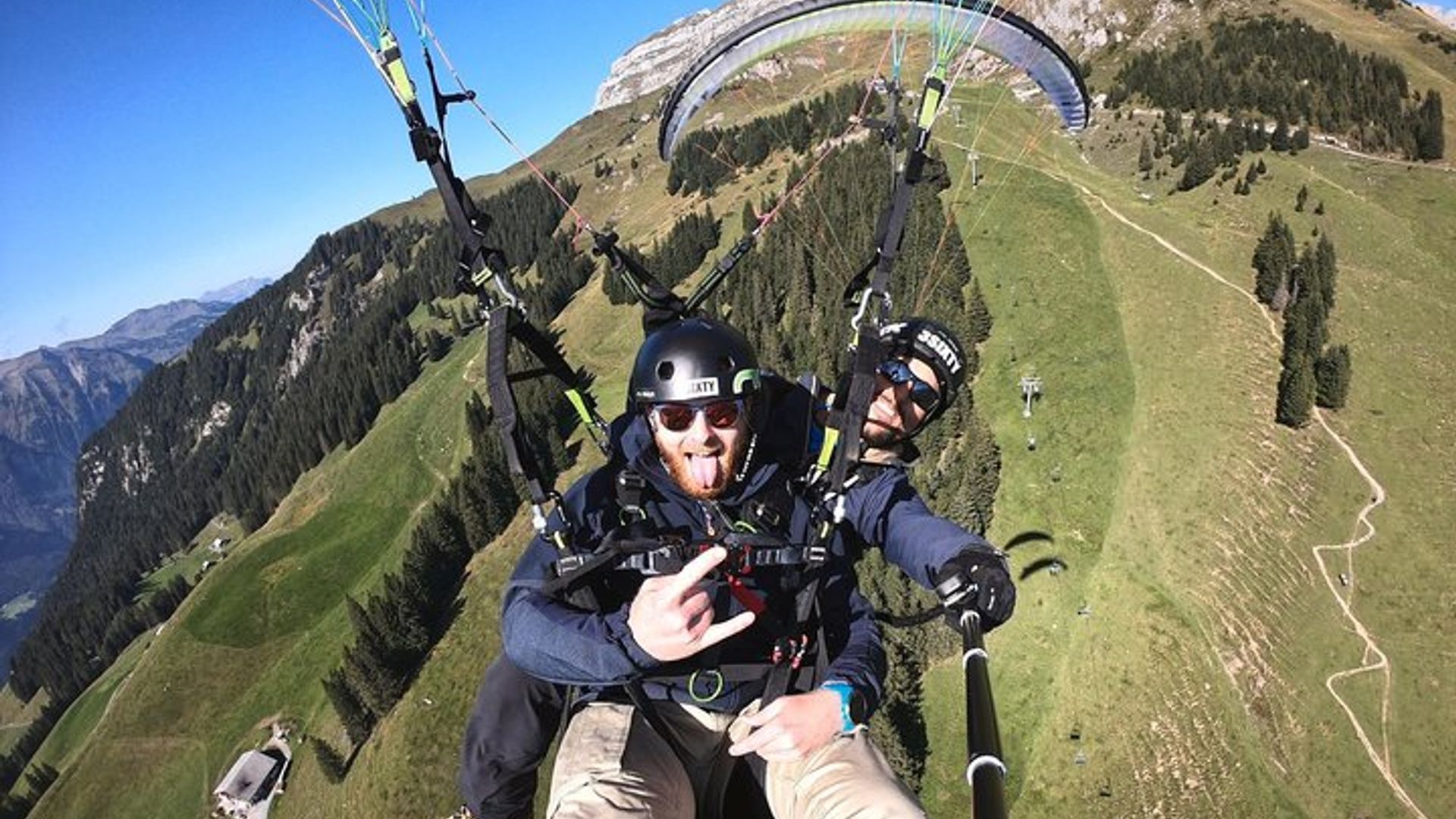 Lucerne: Engelberg and Swiss Alps Tandem Paragliding Flight
