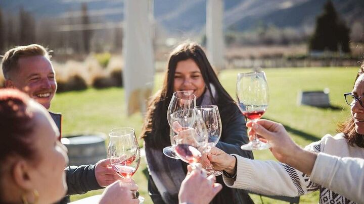 Queenstown Small-Group Wine- and Beer-Tasting Evening Tour