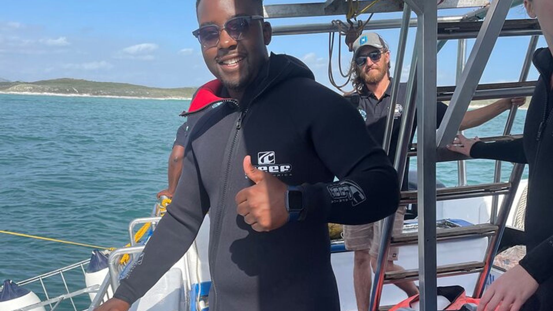 Shark Cage Diving Adventure CAPE TOWN (Almuerzo y transporte incluido)