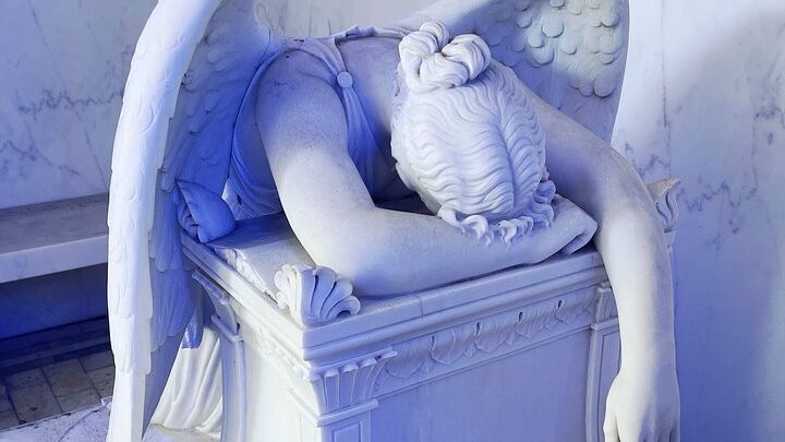 New Orleans Millionaires and Mausoleums Metairie Cemetery Tour
