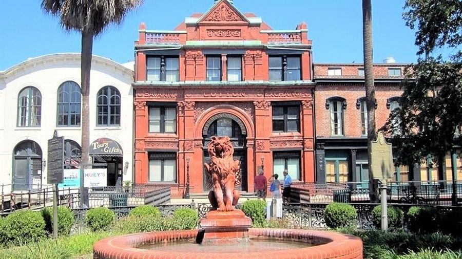 Savannah Historic District Walking Tour