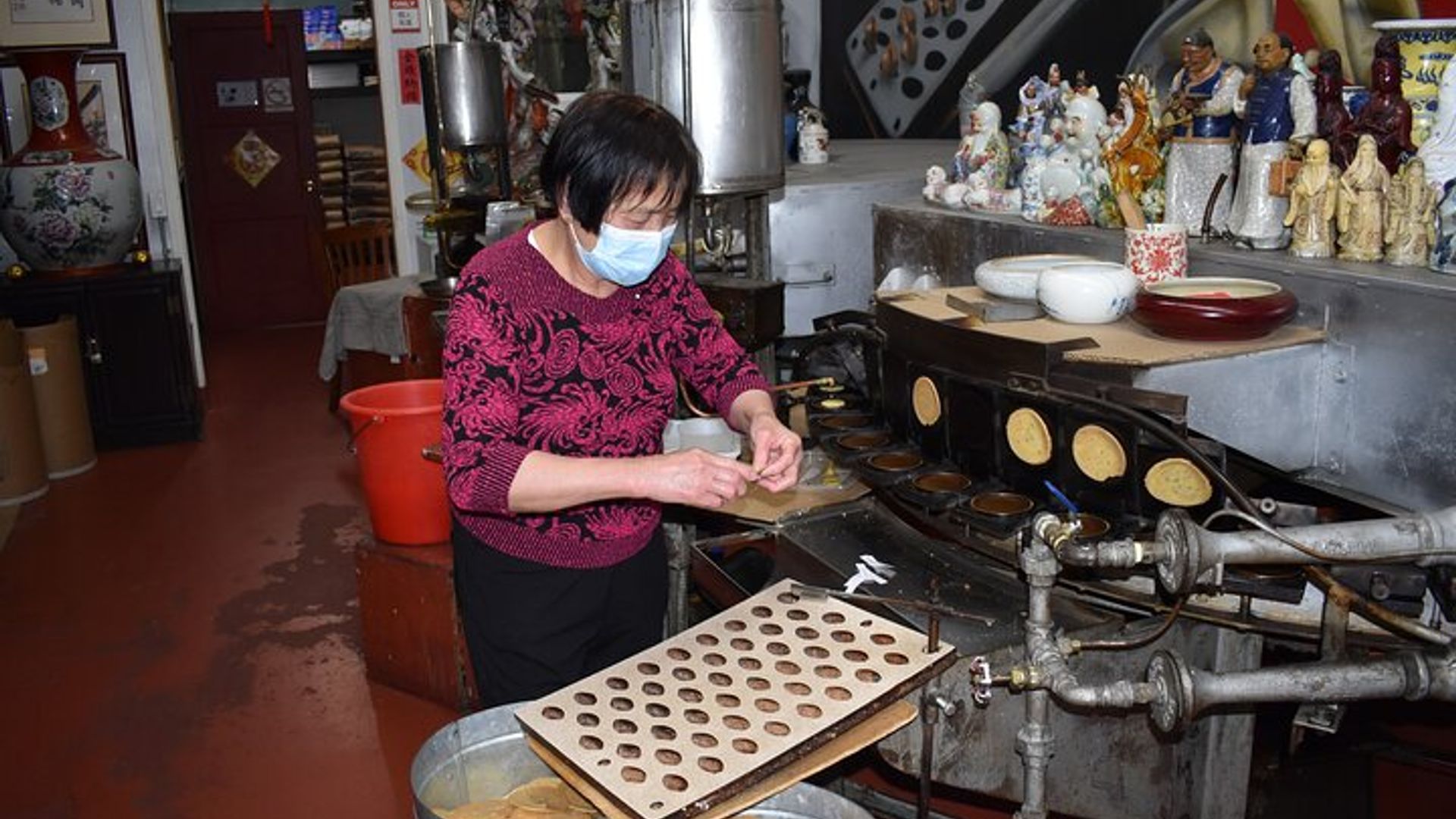 Chinatown Food & History Walking Tour image 3