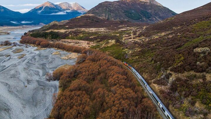 Christchurch to Franz Josef One-Way Full-Day Tour