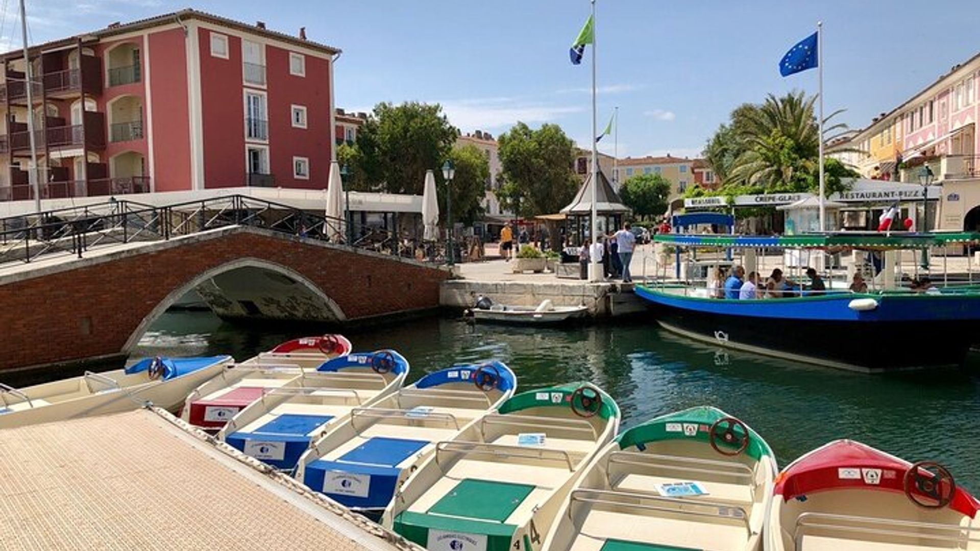 Private Tour von Saint-Tropez nach Port Grimaud und Grimaud Village