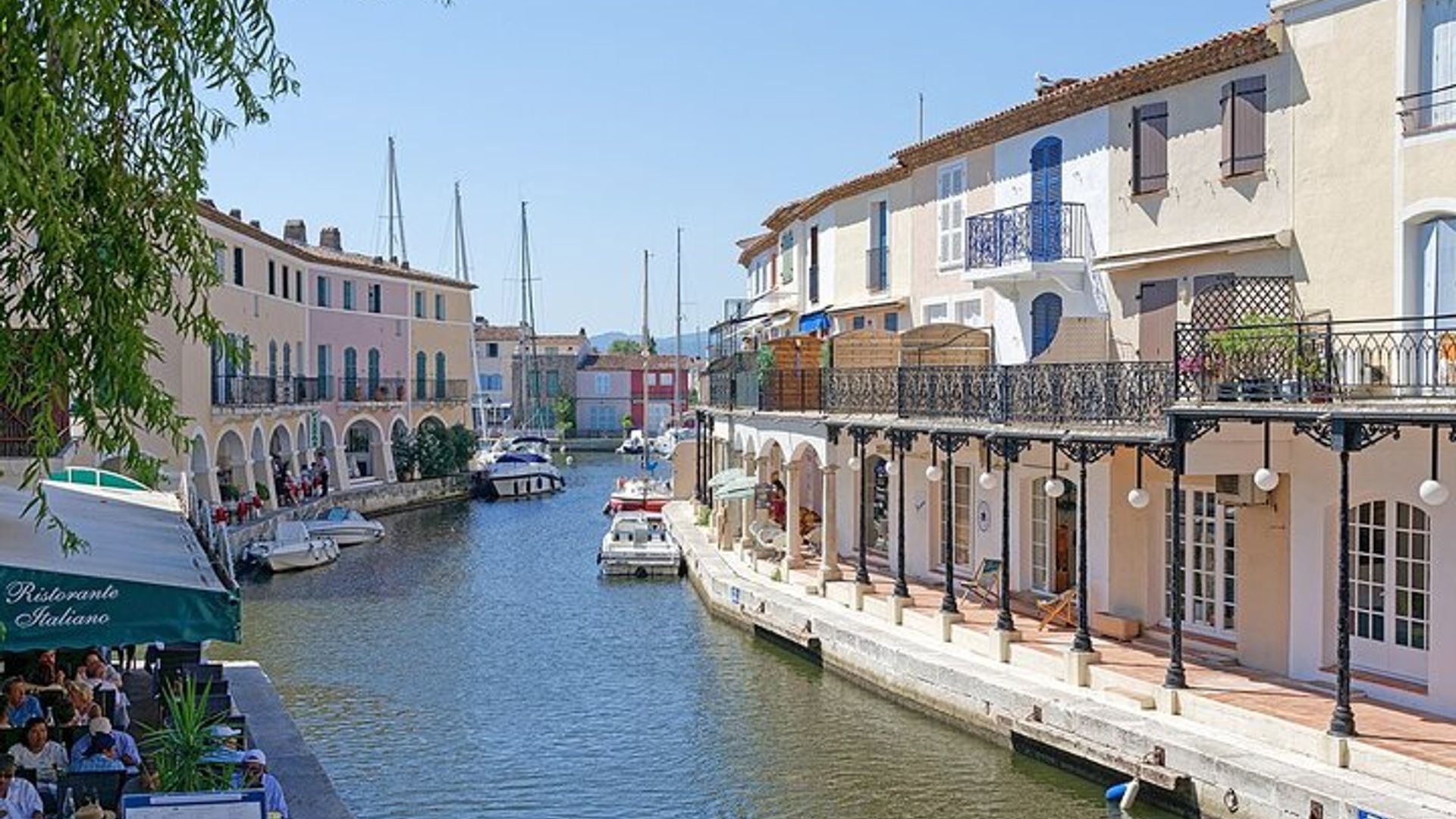 Tour privado de Saint-Tropez a Port Grimaud y Grimaud Village