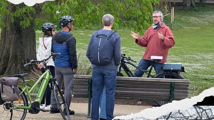 Bordeaux Guided 3-Hour Group Bike Tour