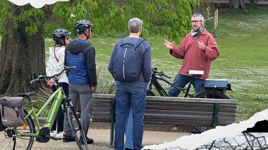 Bordeaux Guided 3-Hour Group Bike Tour