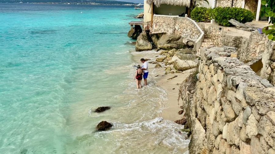 Southern Tour, Snorkeling and relaxing, All-Inclusive Beach Villa