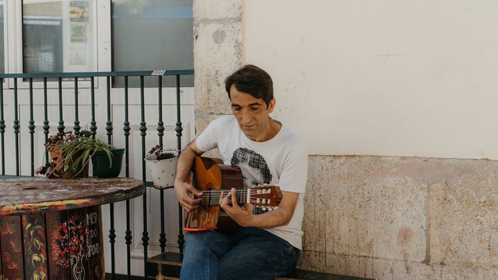 Lisbon Small-Group Bairro Alto Food, Drinks, and Culture Tour image 2