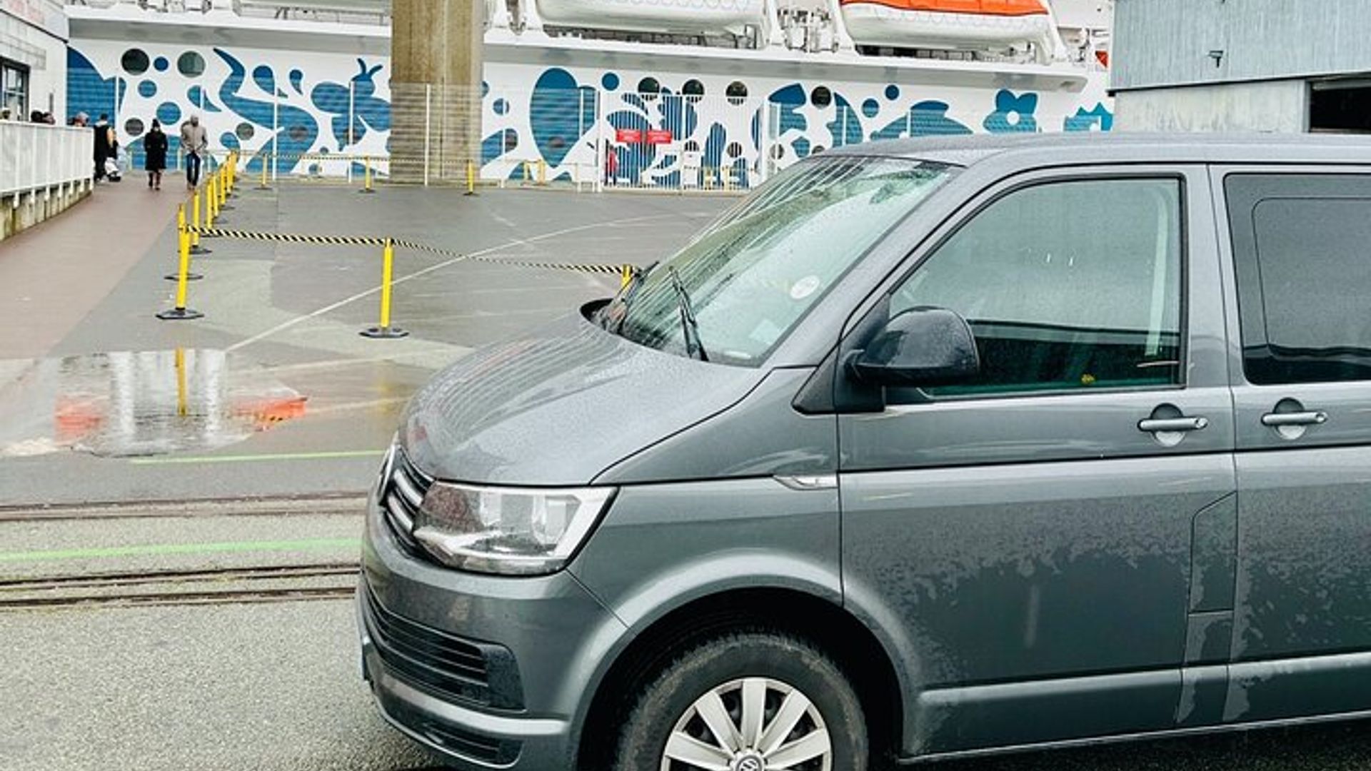Private Transfer from CDG and Orly Airports in Paris to Le Havre