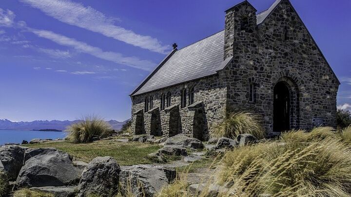 Christchurch to Queenstown Small-Group Transfer via Mt. Cook